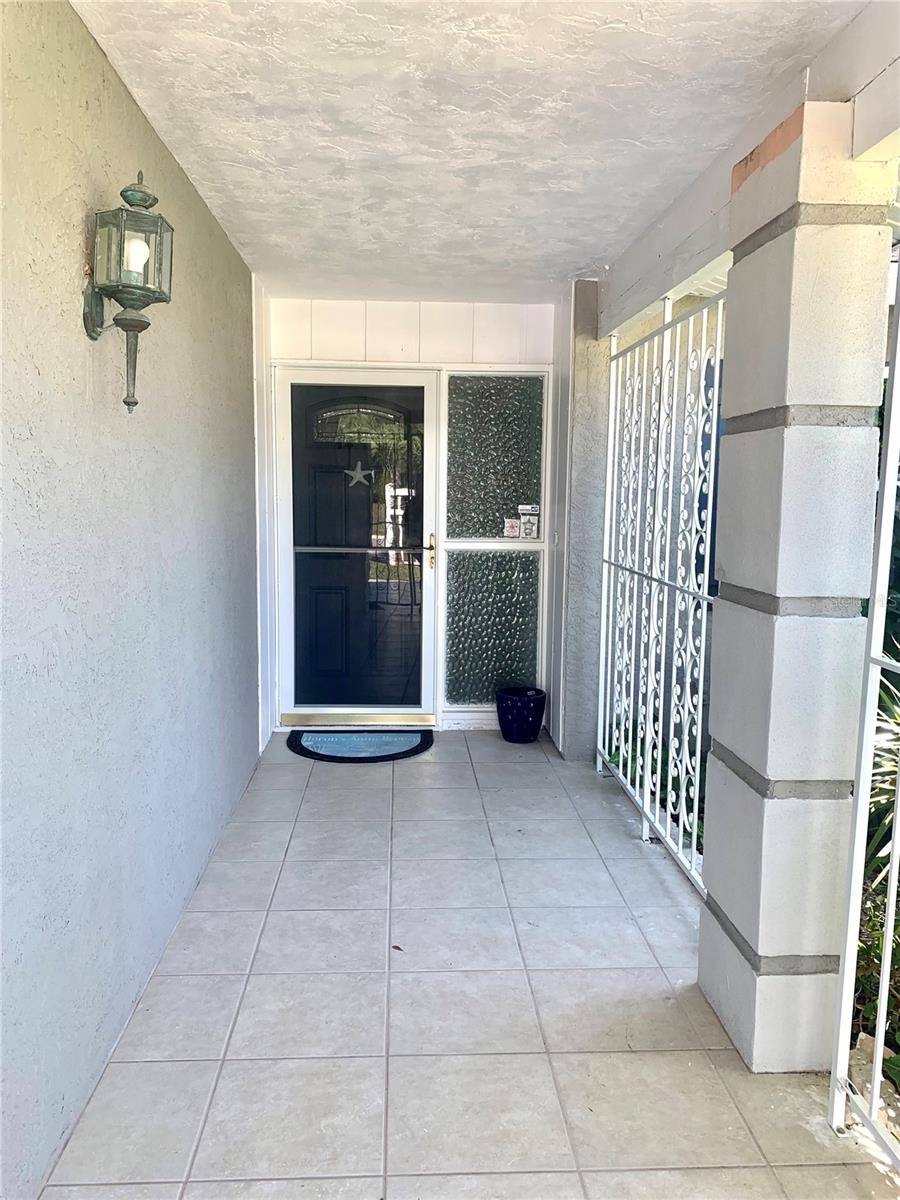 1714 MEADOWOOD ST, Sarasota, FL 34231