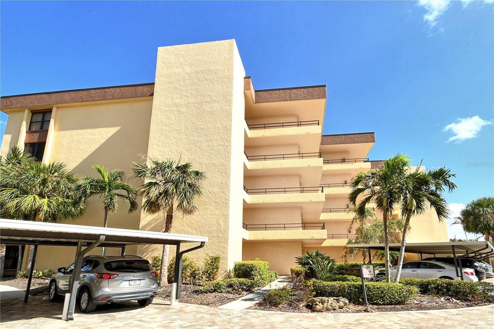 8779 MIDNIGHT PASS RD #401H, Sarasota, FL 34242