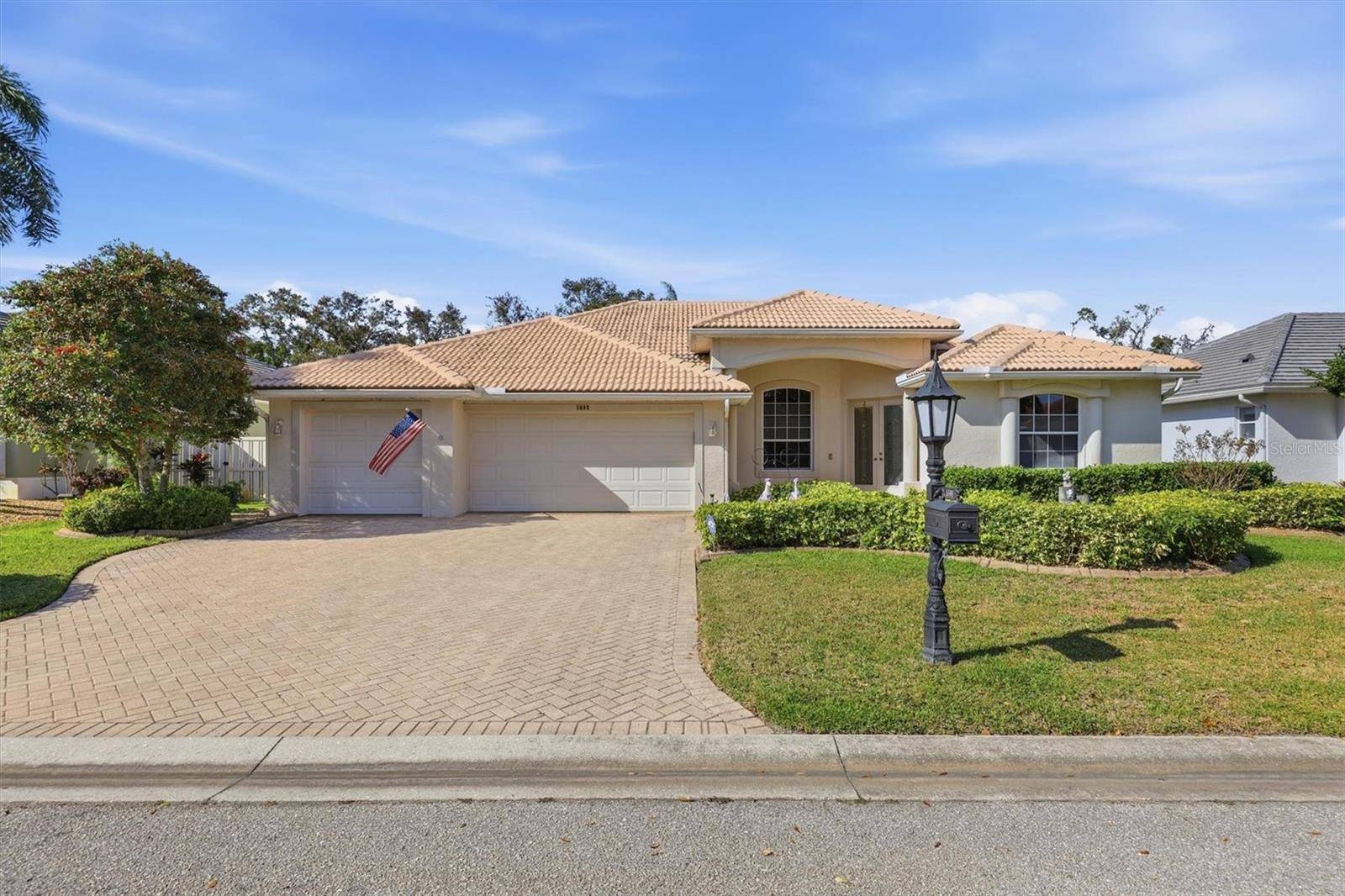 5608 EASTWIND DR, Sarasota, FL 34233