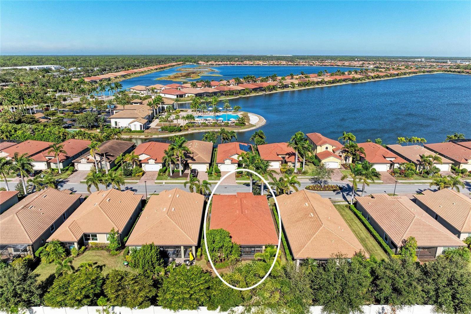 131 MARAVIYA BLVD, Nokomis, FL 34275
