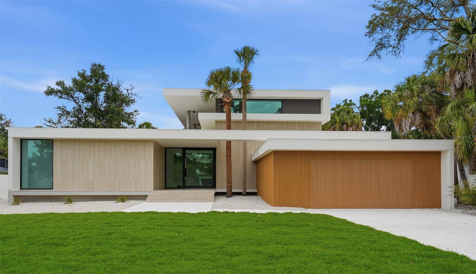 359 N SHORE DR, Sarasota, FL 34234