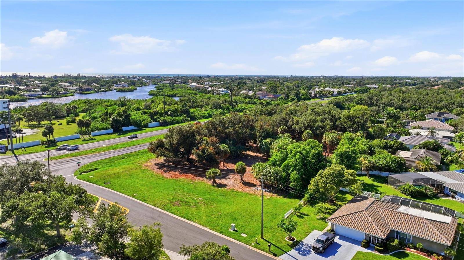 2099 S TAMIAMI TRL, Osprey, FL 34229