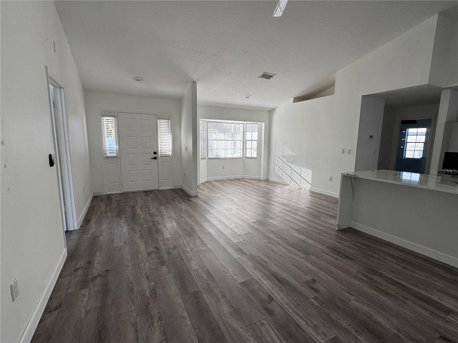 5295 ASHTON PINES LN, Sarasota, FL 34231