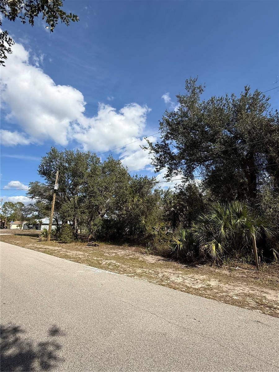 MAURBACH TER, North Port, FL 34286
