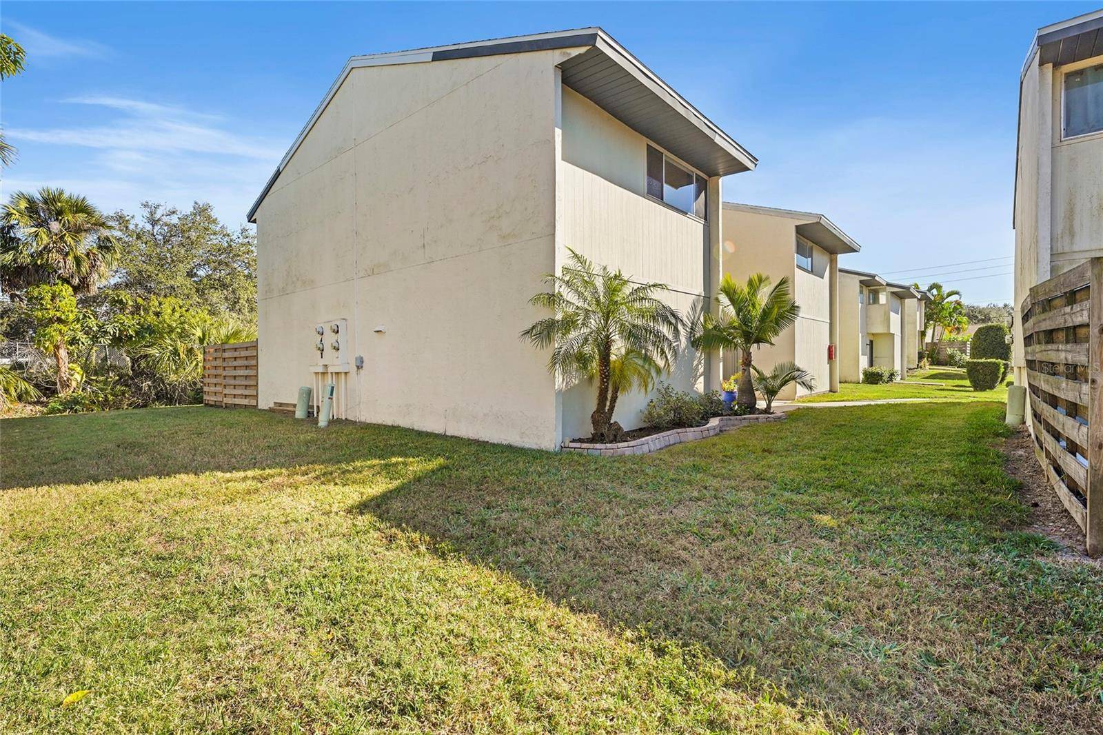 1143 LONGFELLOW RD, Sarasota, FL 34243