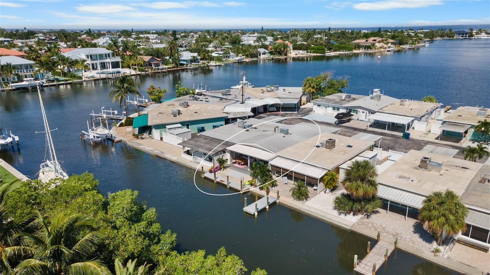 26 SEASIDE CT, Holmes Beach, FL 34217
