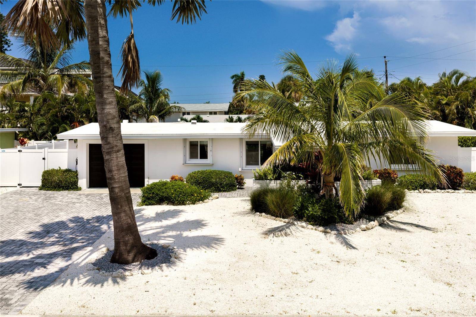 306 66TH ST, Holmes Beach, FL 34217