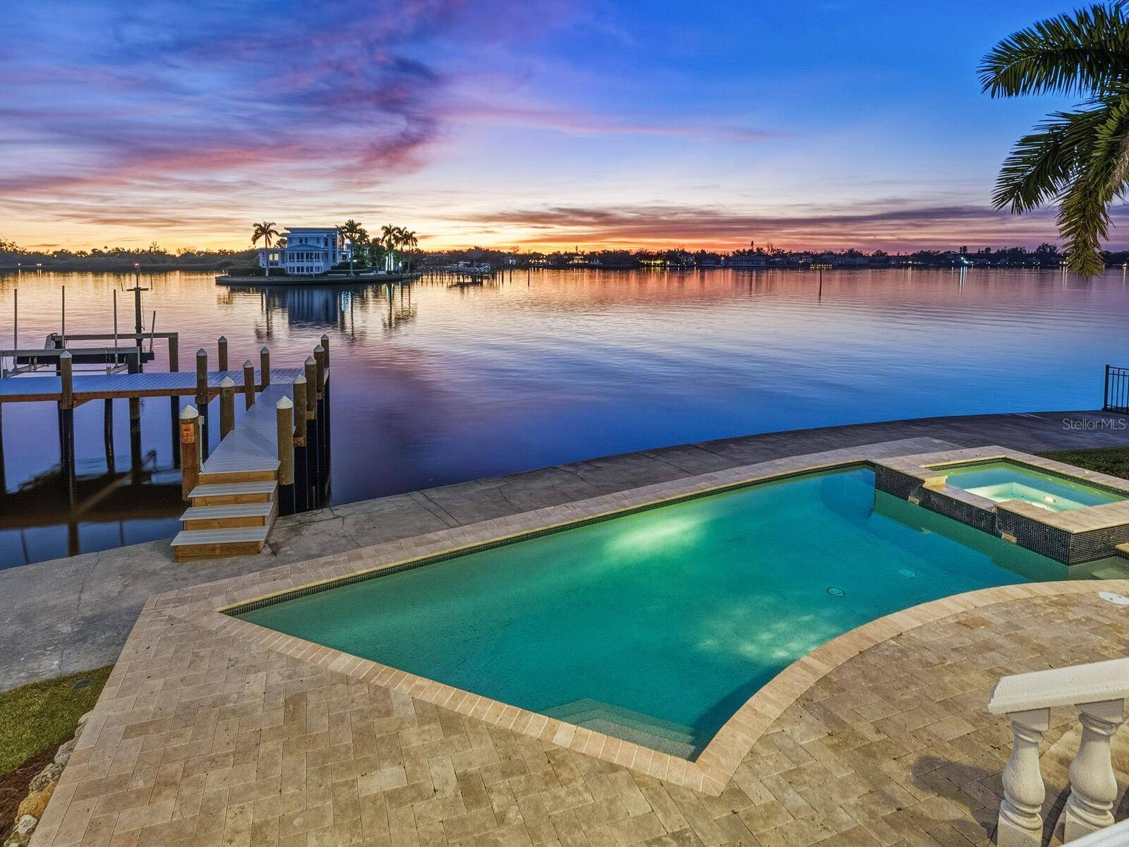 1500 CARIBBEAN DR, Sarasota, FL 34231