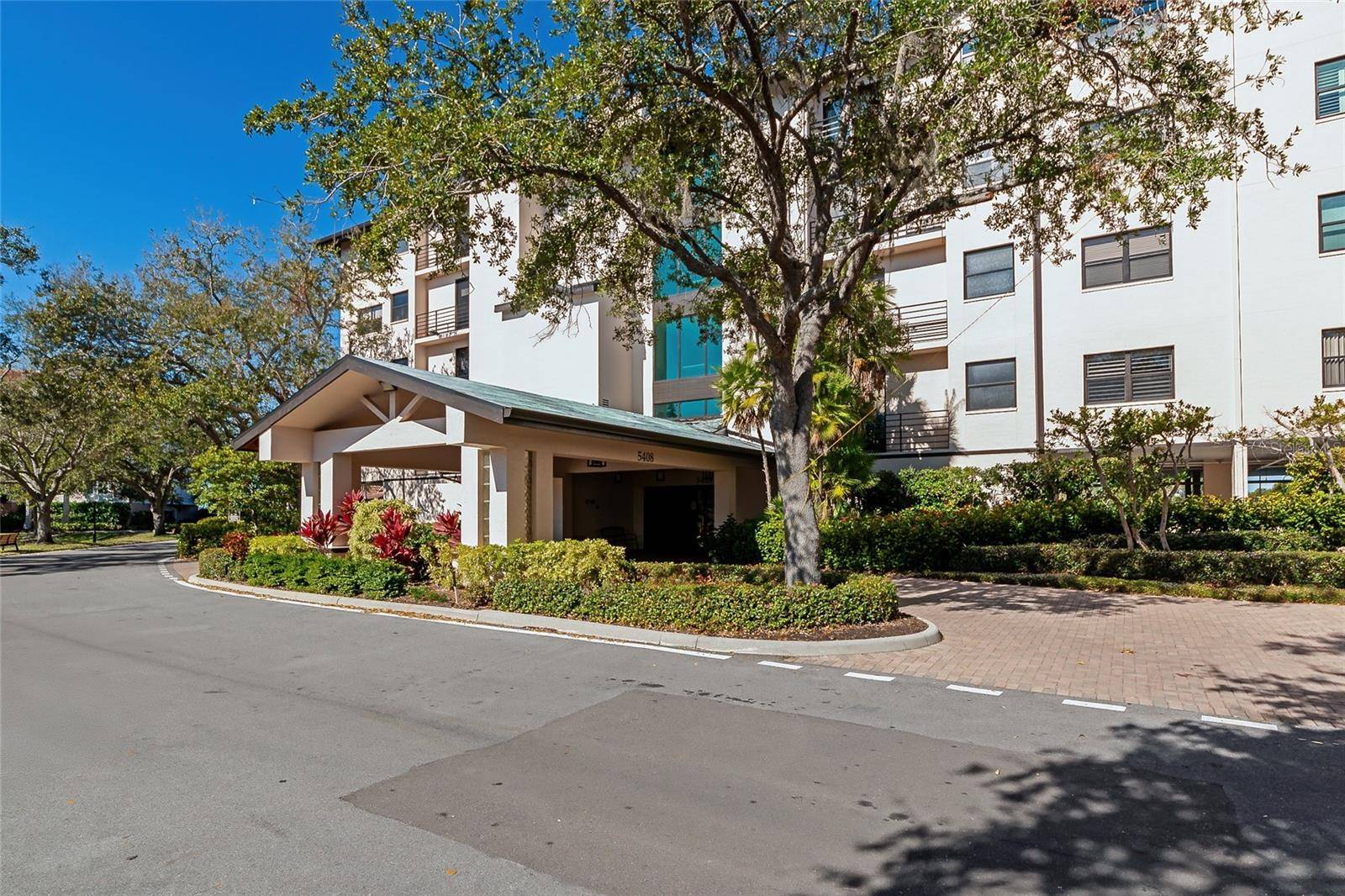 5408 EAGLES POINT CIR #302, Sarasota, FL 34231