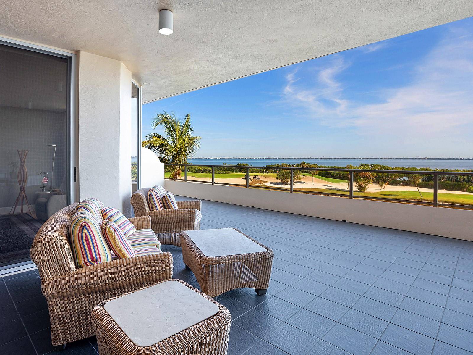 3040 GRAND BAY BLVD #213, Longboat Key, FL 34228