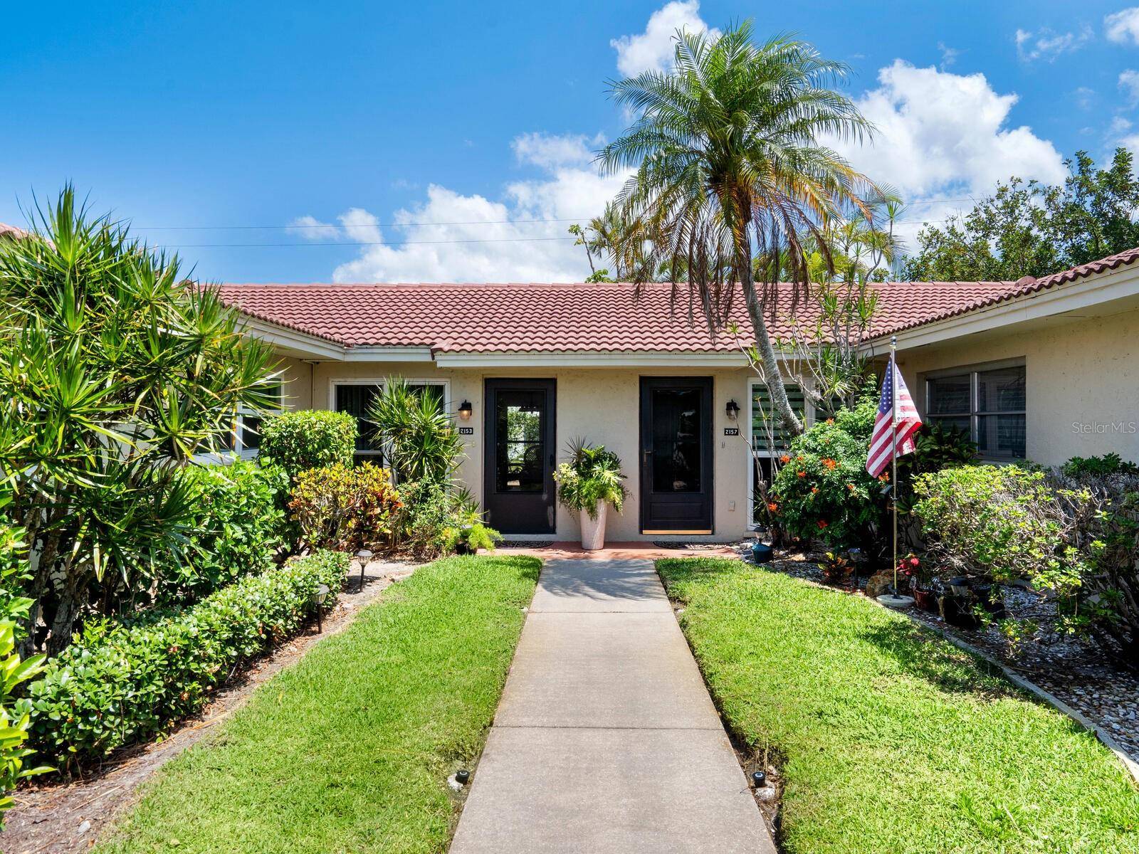 2153 PUEBLO CIR #V14, Sarasota, FL 34231