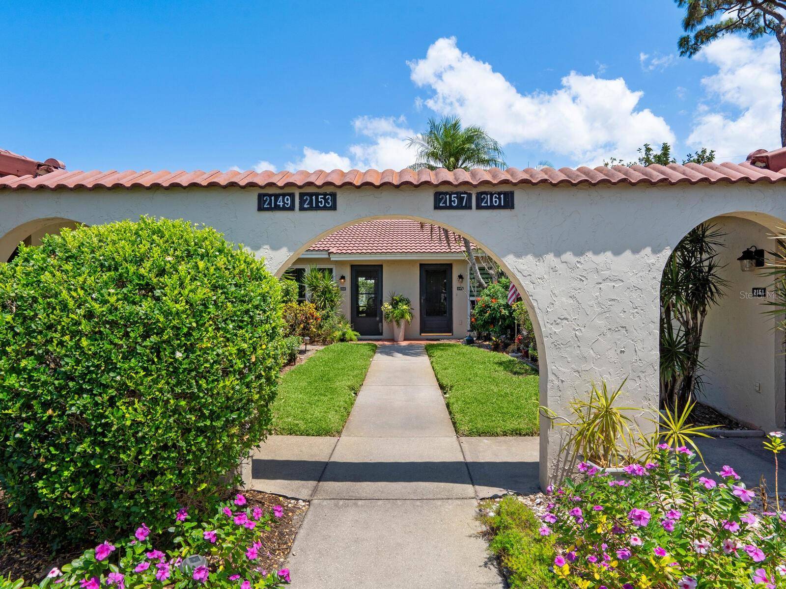 2153 PUEBLO CIR #V14, Sarasota, FL 34231