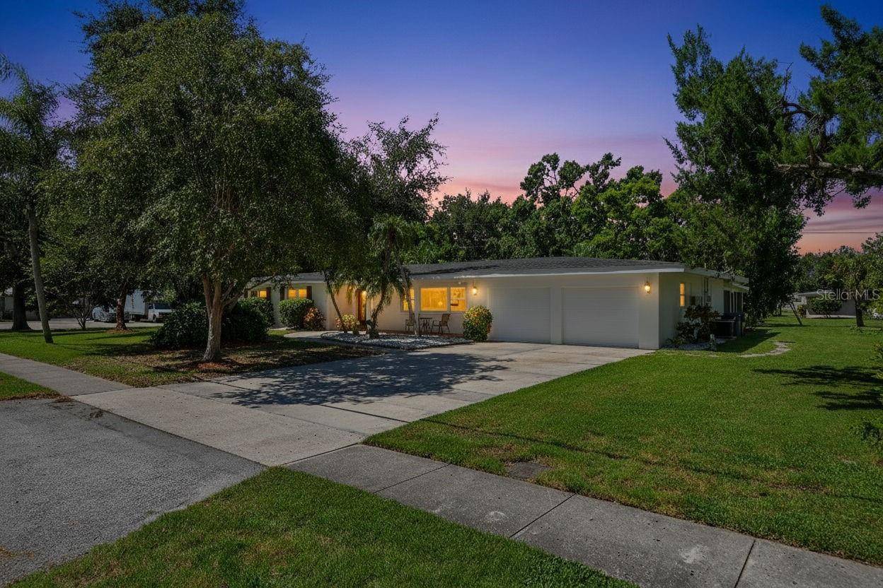 4808 RIVERWOOD AVE, Sarasota, FL 34231