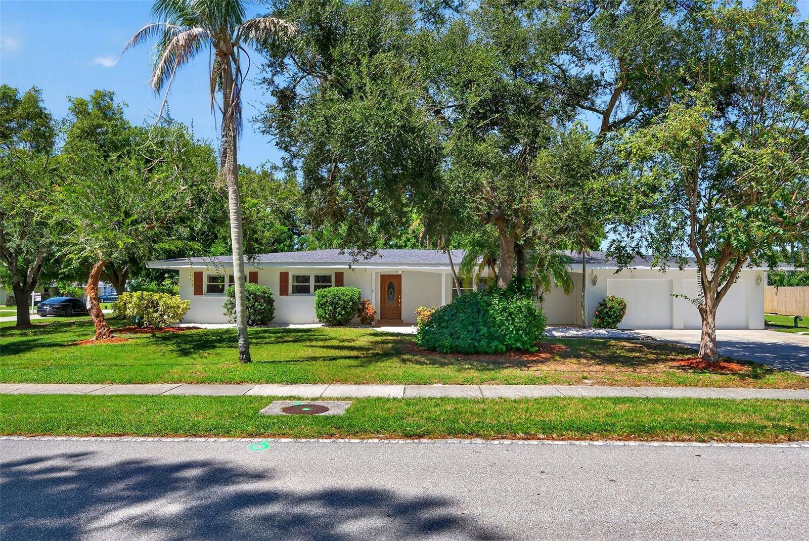 4808 RIVERWOOD AVE, Sarasota, FL 34231