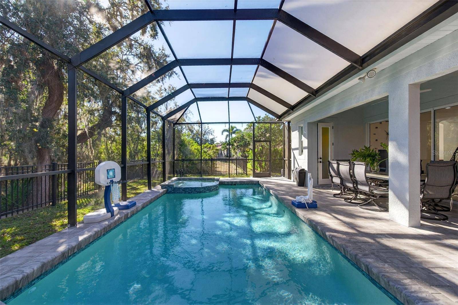 8111 SANTA ROSA CT, Sarasota, FL 34243