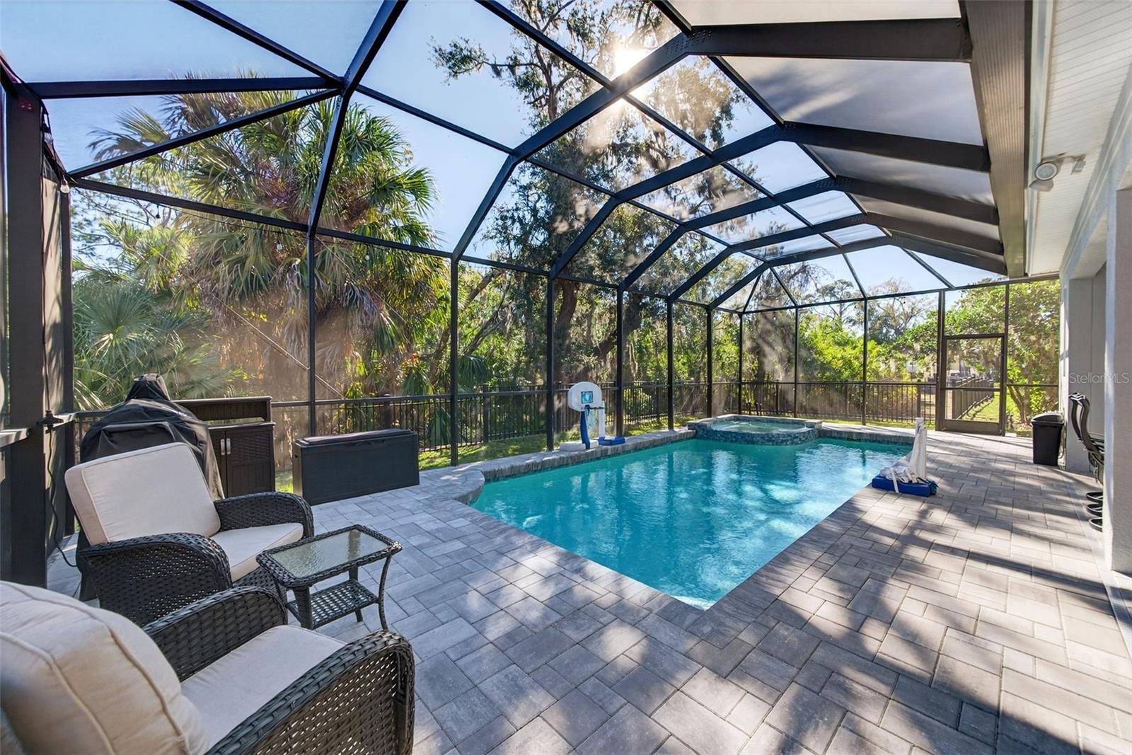 8111 SANTA ROSA CT, Sarasota, FL 34243