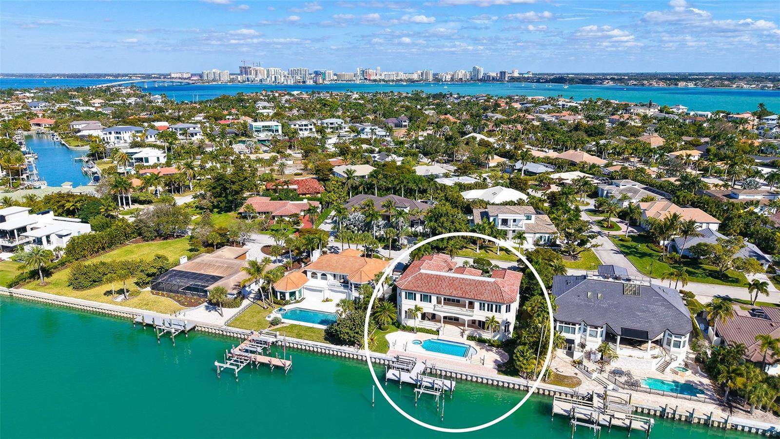 570 S SPOONBILL DR, Sarasota, FL 34236