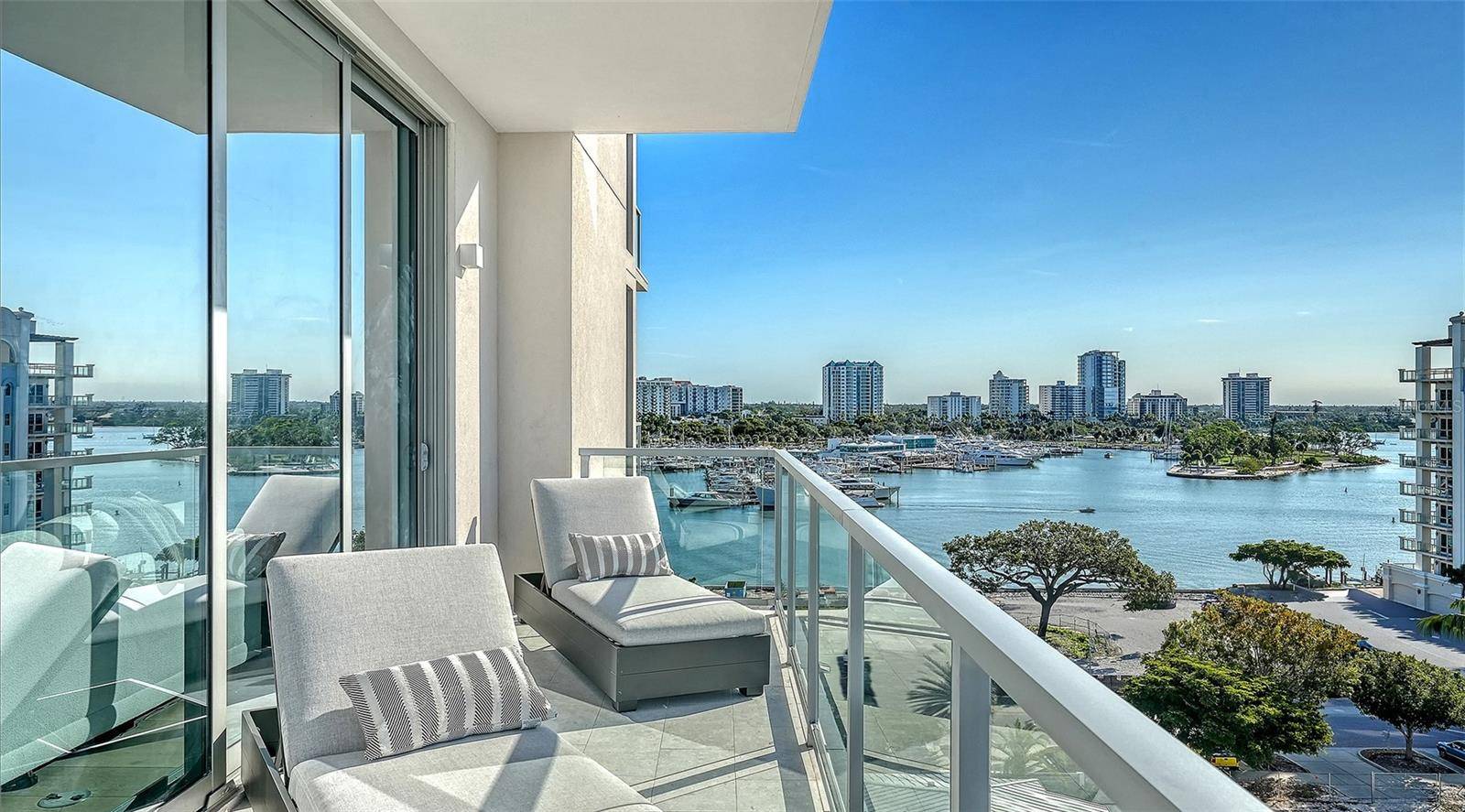 253 GOLDEN GATE PT #701, Sarasota, FL 34236
