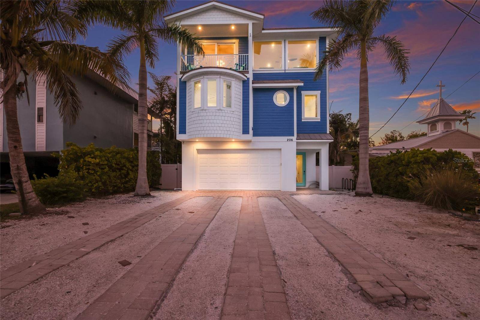206 CHURCH AVE, Bradenton Beach, FL 34217