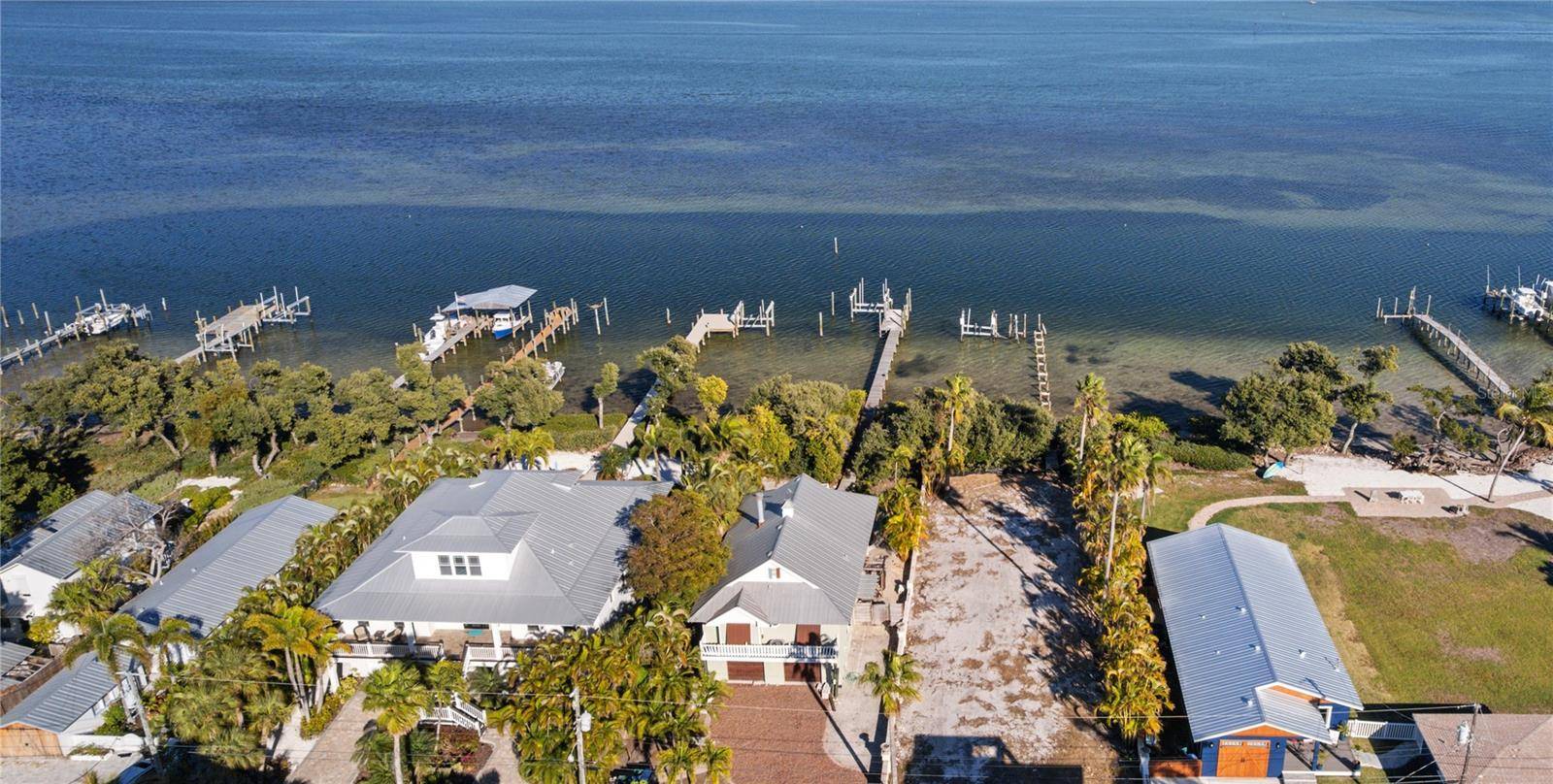 2308 CANASTA DR, Bradenton Beach, FL 34217