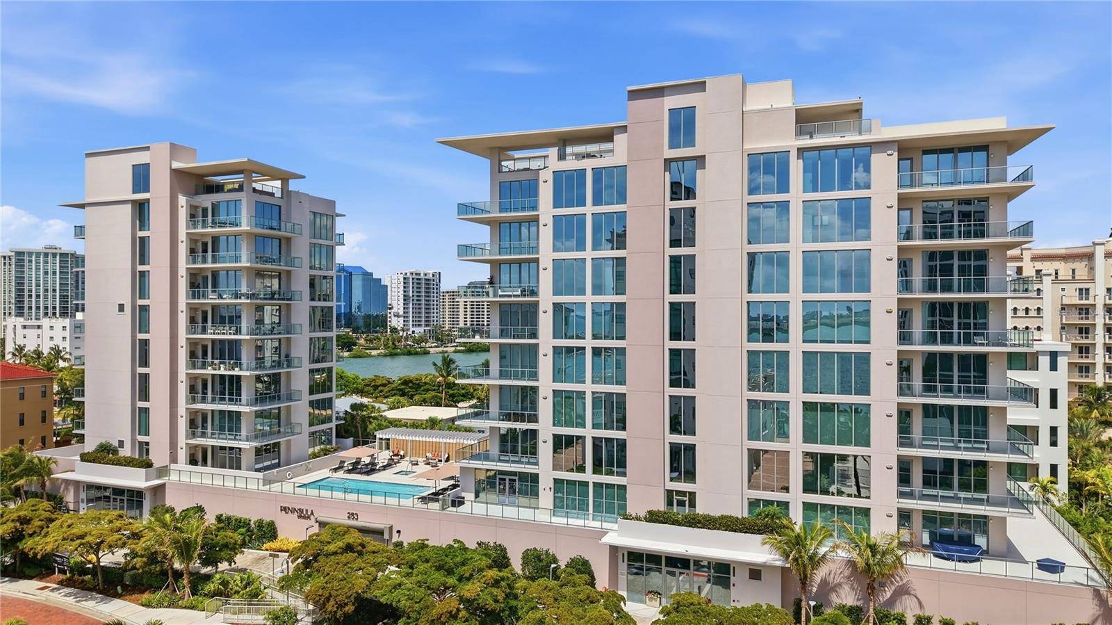 253 GOLDEN GATE POINT #703, Sarasota, FL 34236
