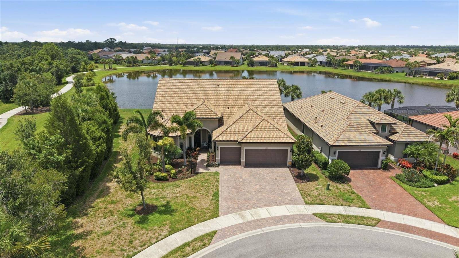17203 CORINNA PL, Lakewood Ranch, FL 34202