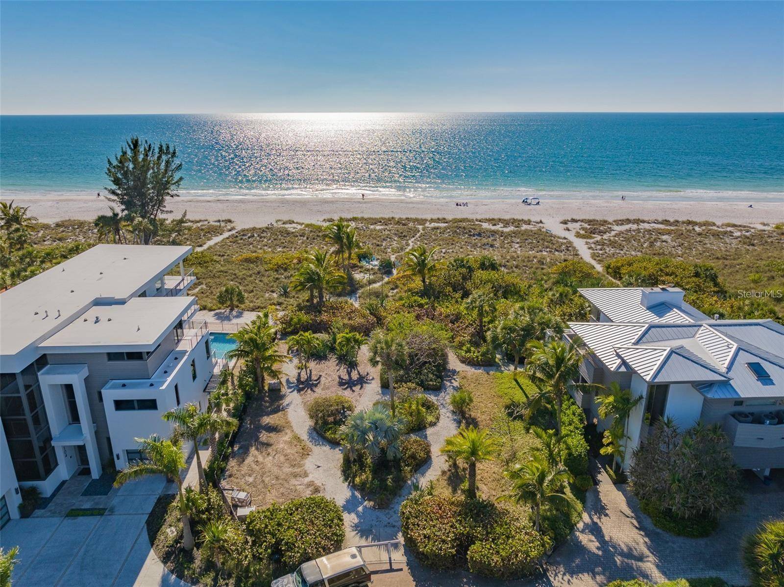 102 SUNSET LN, Holmes Beach, FL 34217