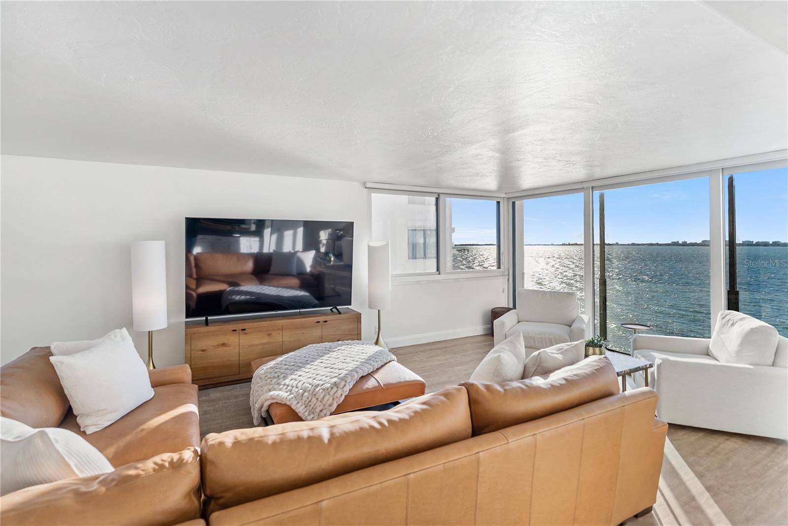 101 SUNSET DR #402, Sarasota, FL 34236