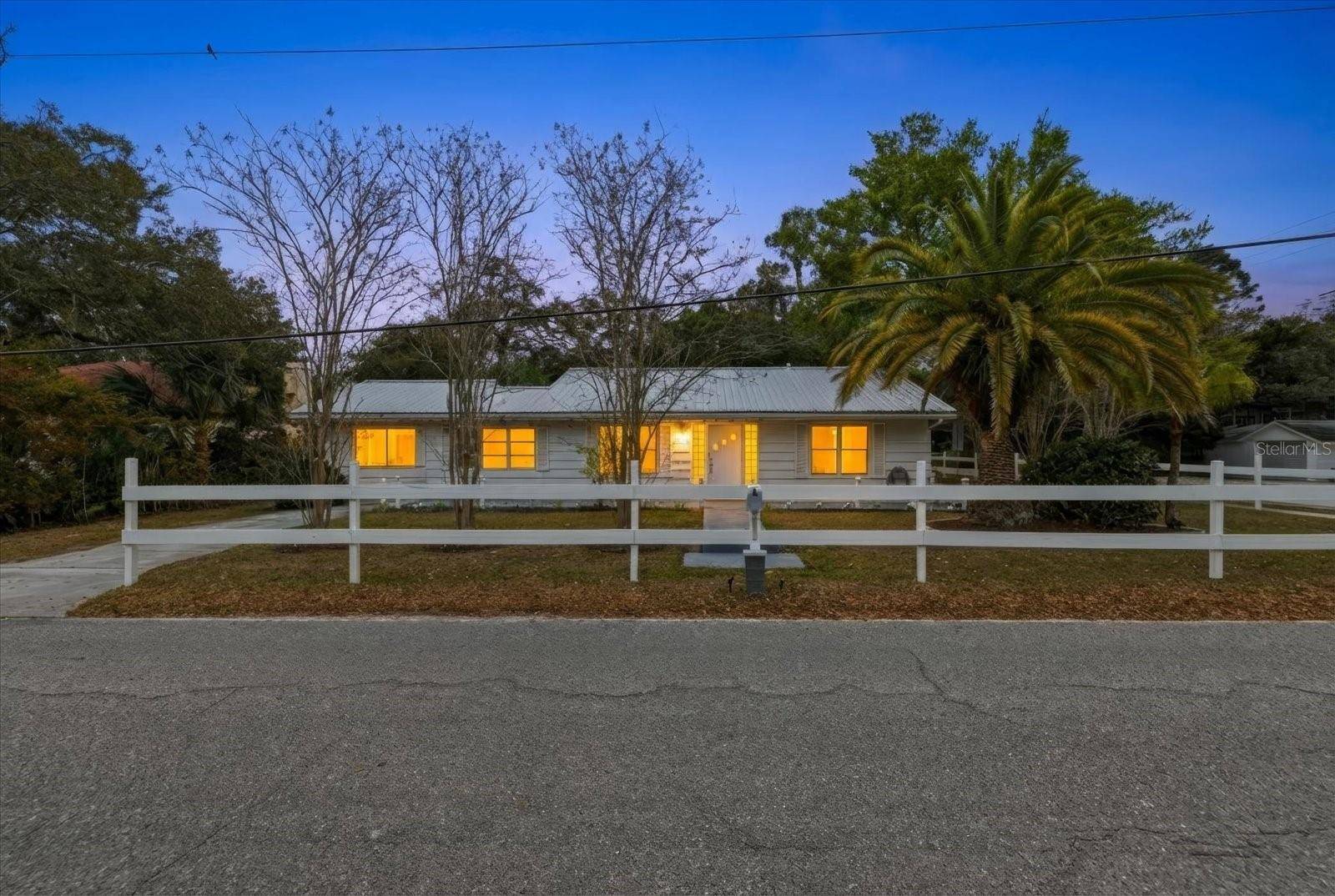 1010 INDIAN BEACH DRIVE DR, Sarasota, FL 34234