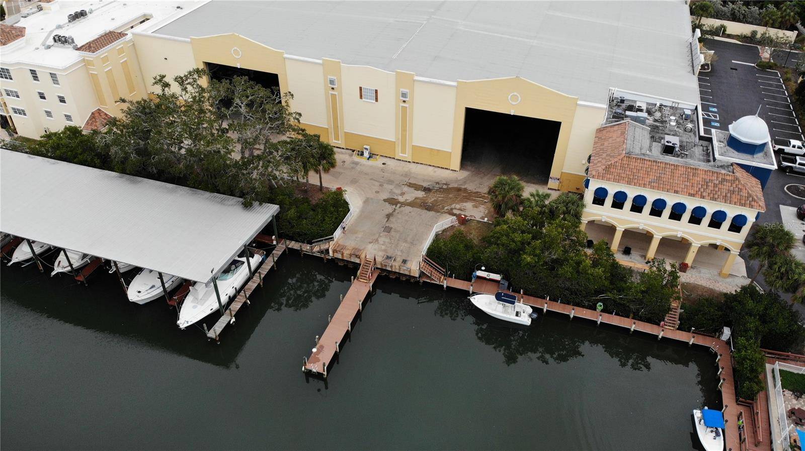 570 BLACKBURN POINT RD #26, Osprey, FL 34229