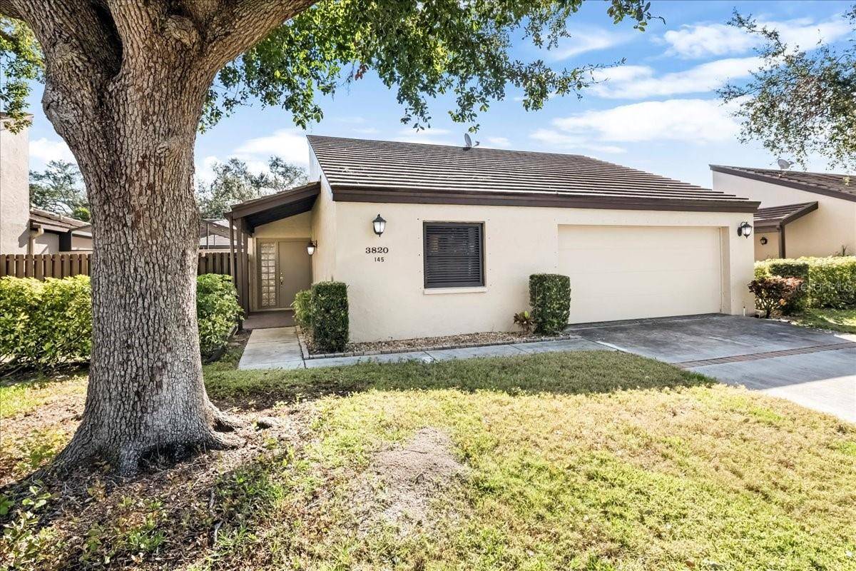 3820 GLEN OAKS MANOR DR, Sarasota, FL 34232