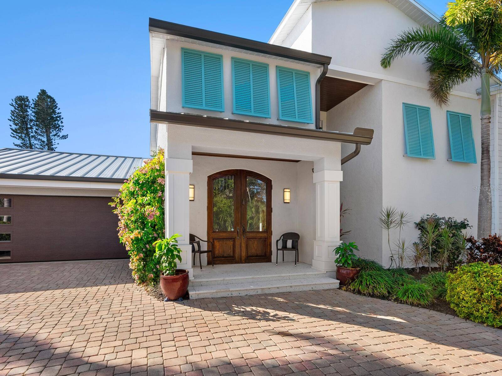 6934 BELGRAVE DR, Siesta Key, FL 34242
