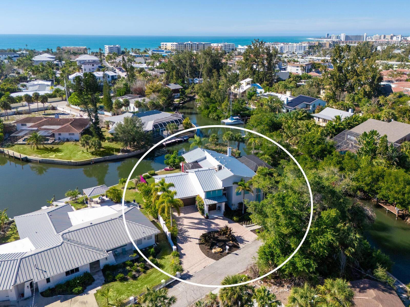 6934 BELGRAVE DR, Siesta Key, FL 34242