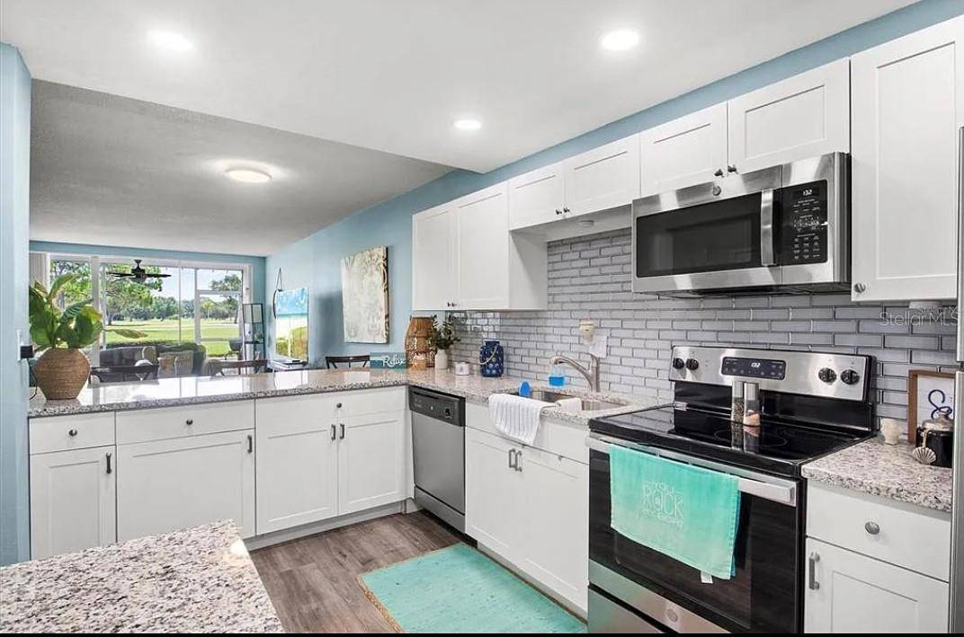 7461 W COUNTRY CLUB DR N #108, Sarasota, FL 34243