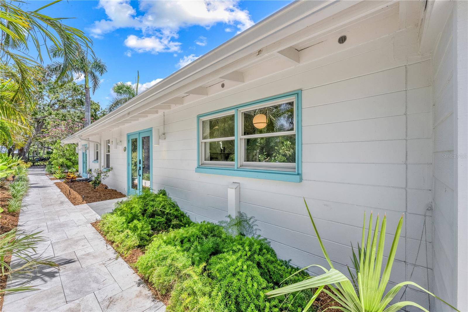 3360 HIGEL AVE, Sarasota, FL 34242