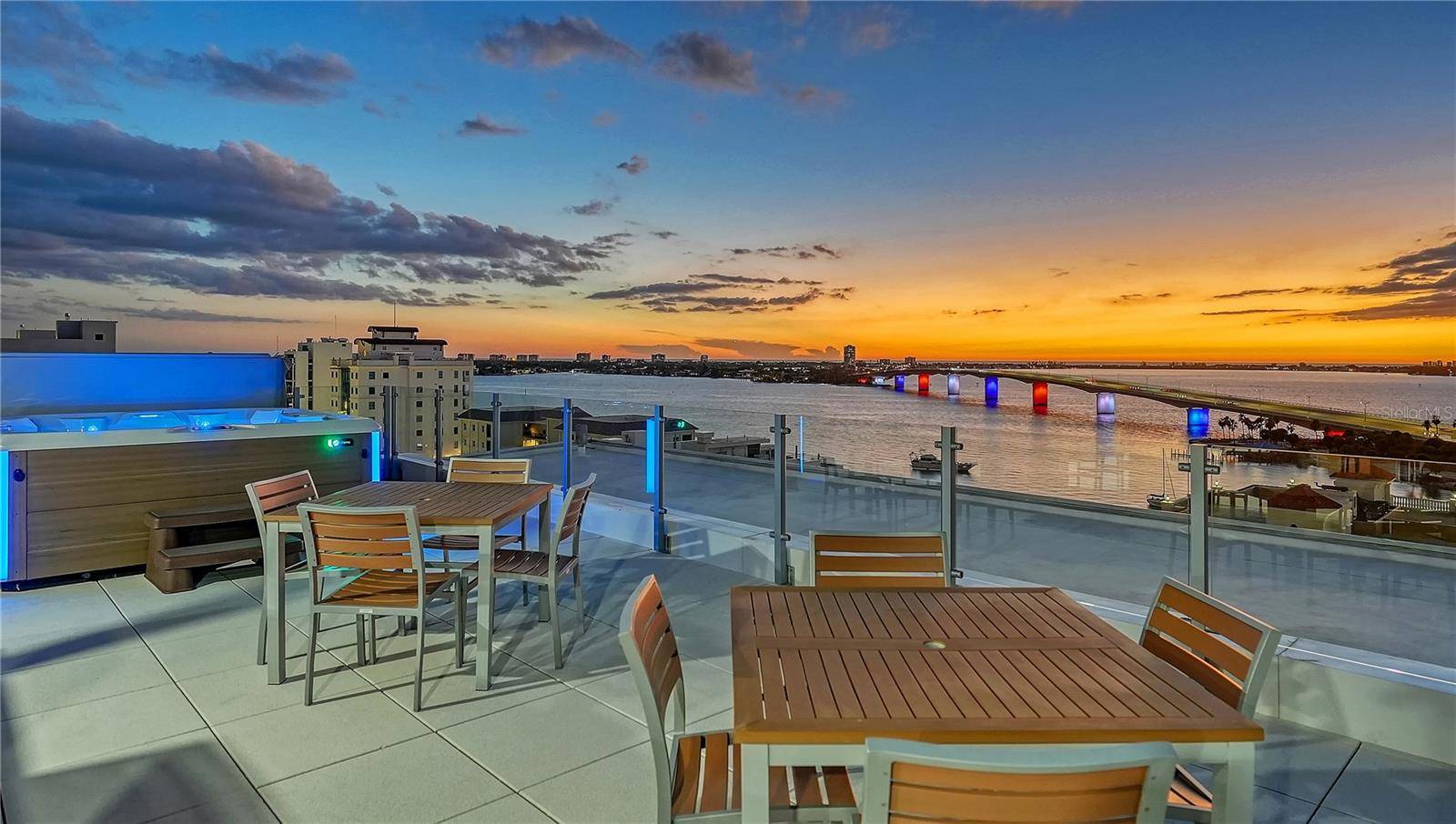 111 GOLDEN GATE #403, Sarasota, FL 34236