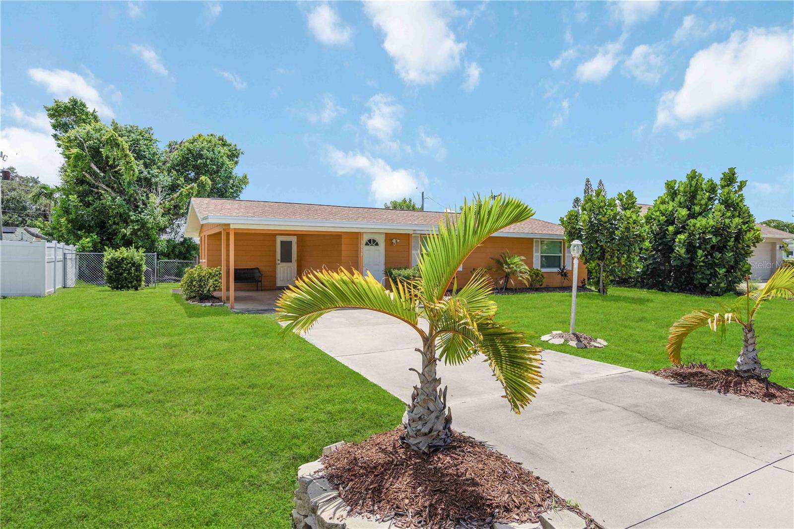 3035 SHAMROCK DR, Venice, FL 34293