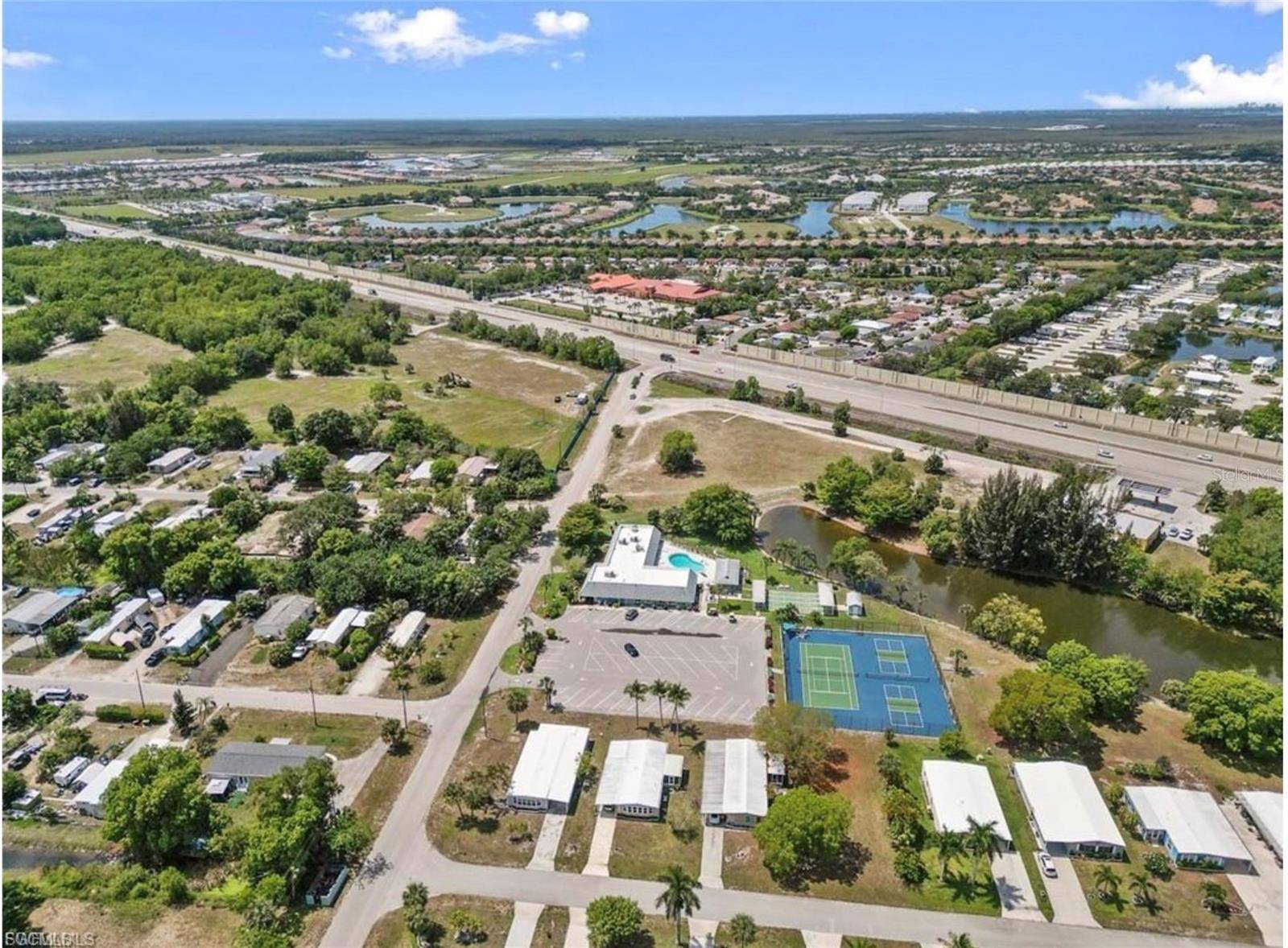 171 PINE KEY LN #28, Naples, FL 34114