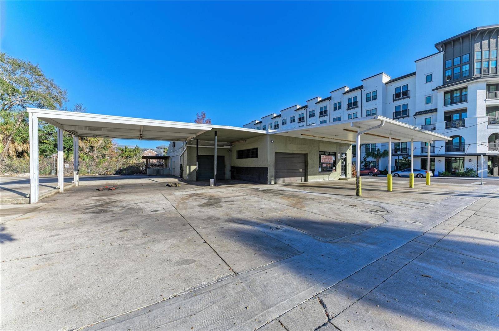 400 W CENTRAL AVE, Sarasota, FL 34236