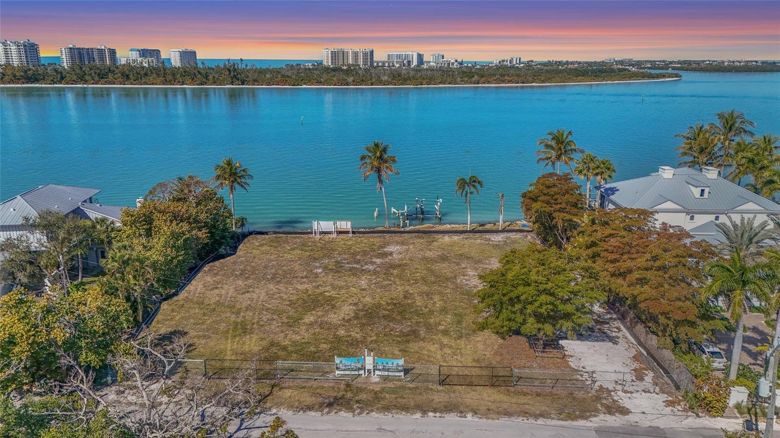 3550 BAYOU LOUISE LN, Sarasota, FL 34242