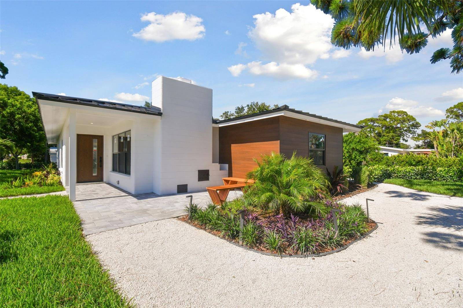 301 AURORA ST E, Venice, FL 34285