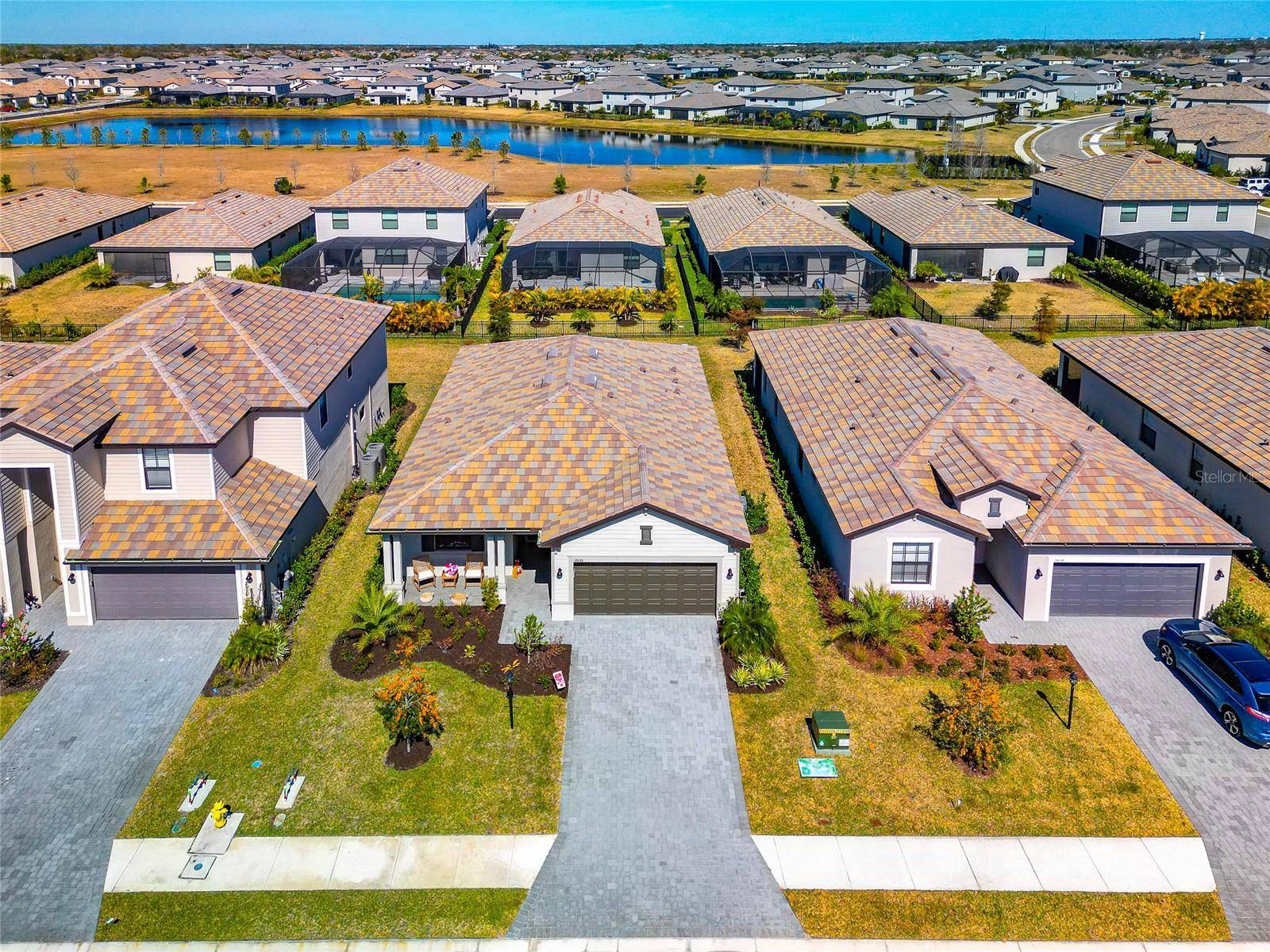 15135 OXFORD GREY DR, Bradenton, FL 34211