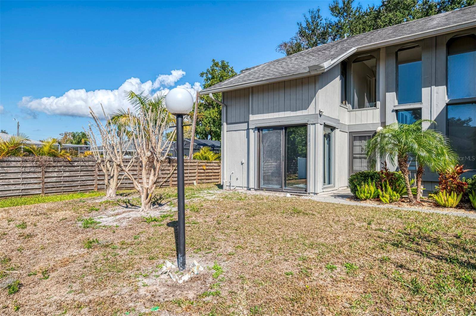 984 N BENEVA RD #T7, Sarasota, FL 34232