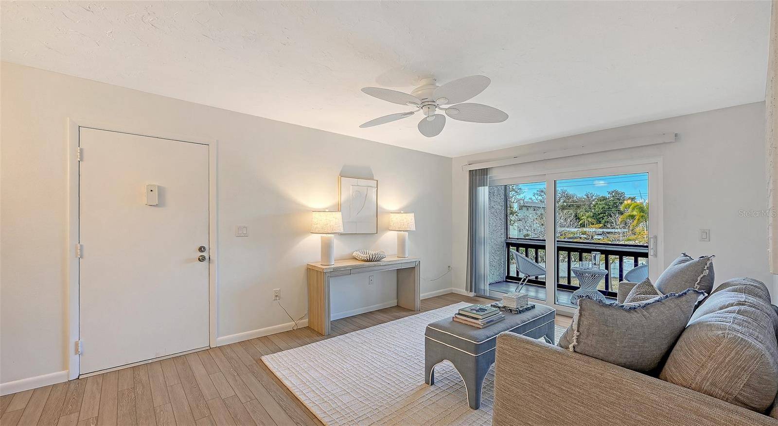 3201 BENEVA RD #204, Sarasota, FL 34232