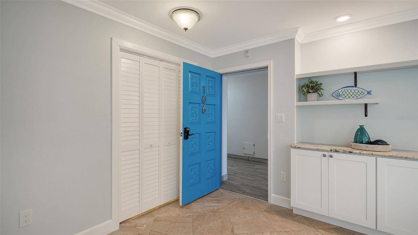 225 HOURGLASS WAY #106, Sarasota, FL 34242