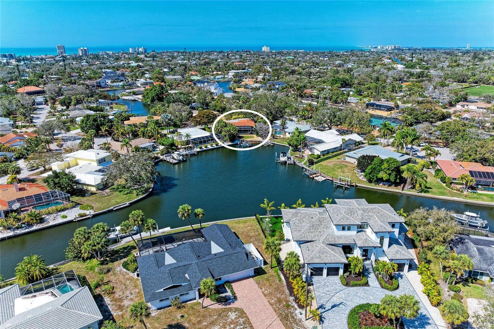 5507 CONTENTO DR, Sarasota, FL 34242
