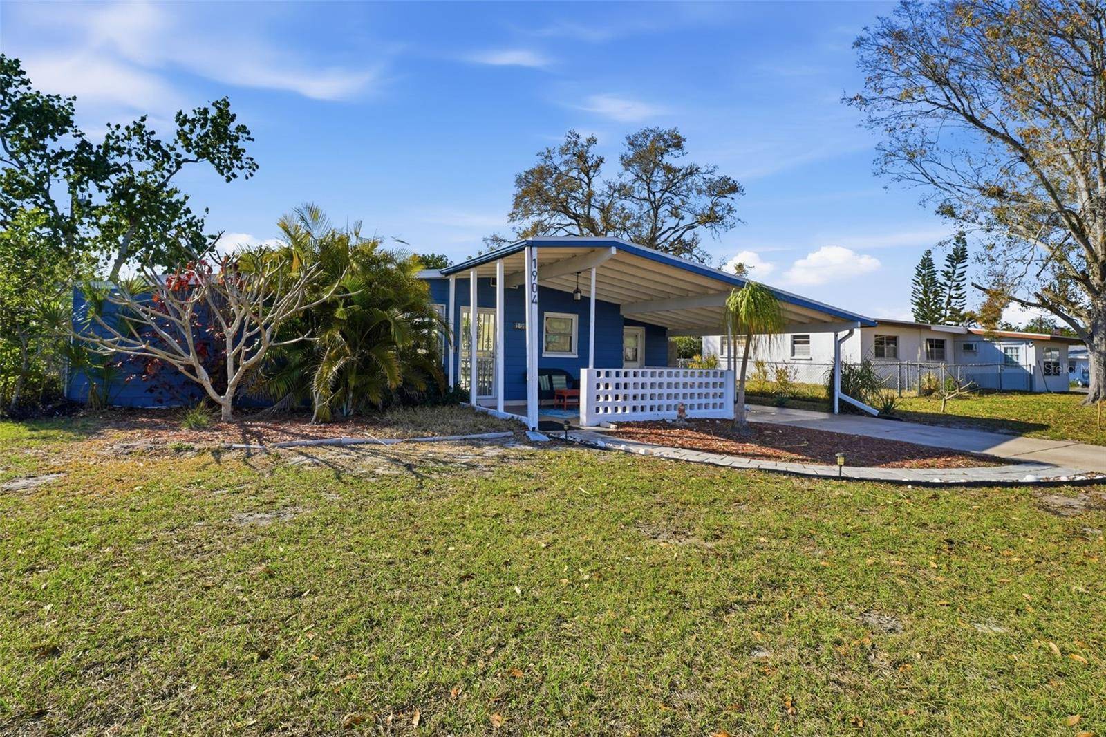 1904 31ST ST W, Bradenton, FL 34205
