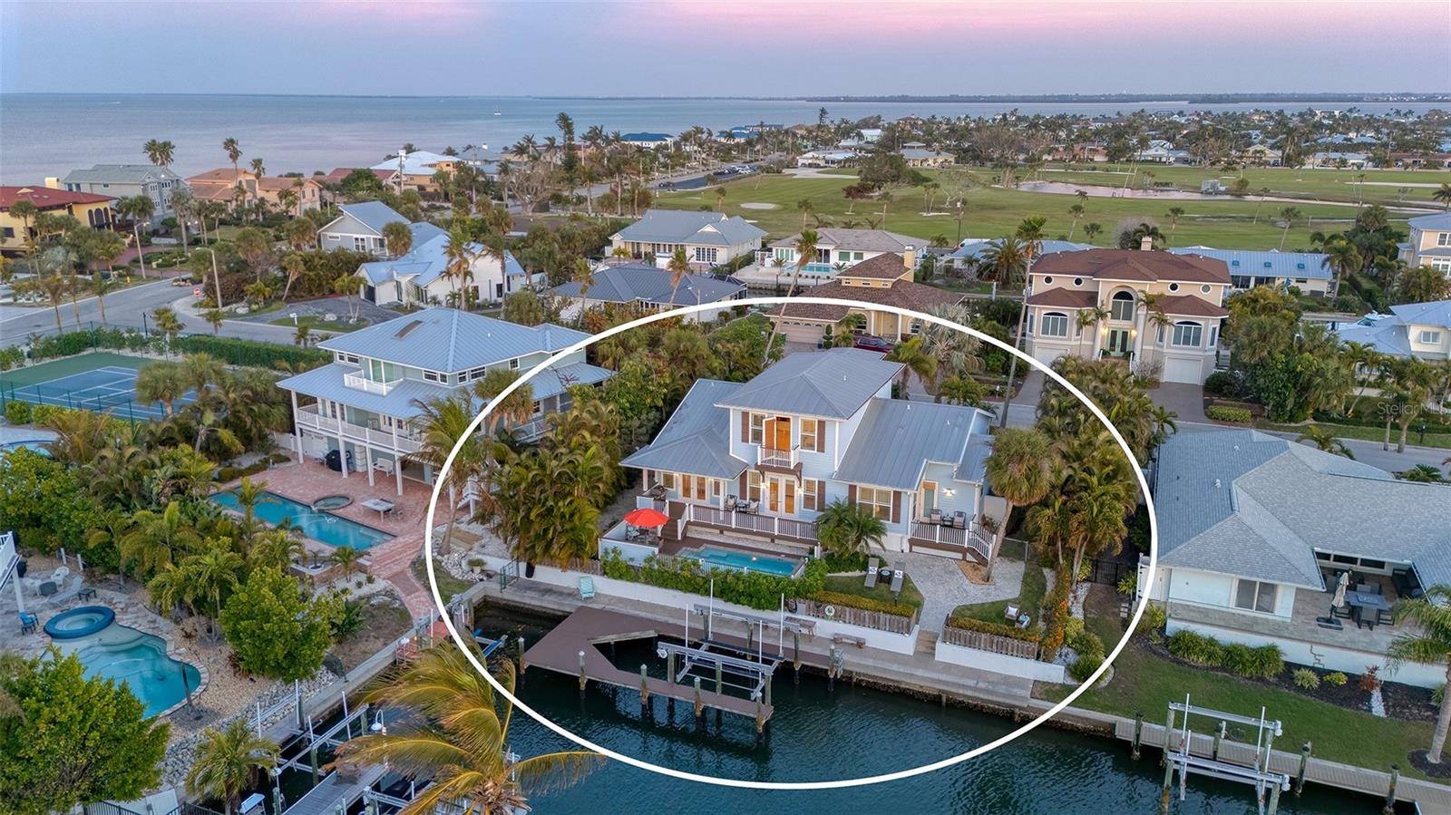 605 N POINT DR, Holmes Beach, FL 34217