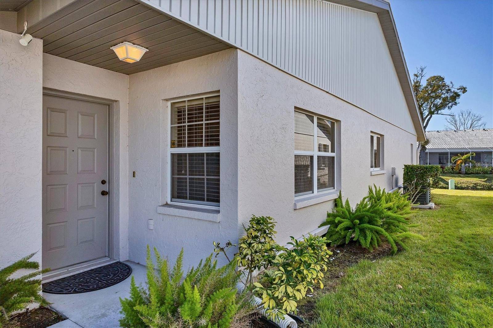 5478 KELLY DR #7, Sarasota, FL 34233
