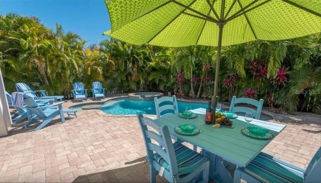 117 WILLOW AVE, Anna Maria, FL 34216
